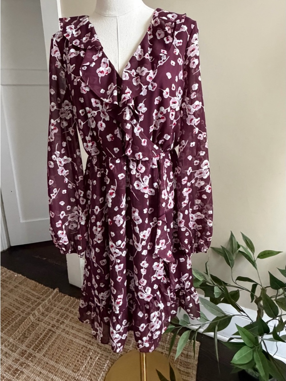 INC International Concepts Burgundy Floral Ruffle V-Neck Long Sleeve Dress
